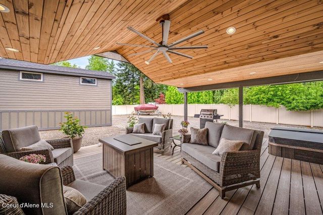 3108 E Point Hayden DR, Hayden Lake, ID 83835