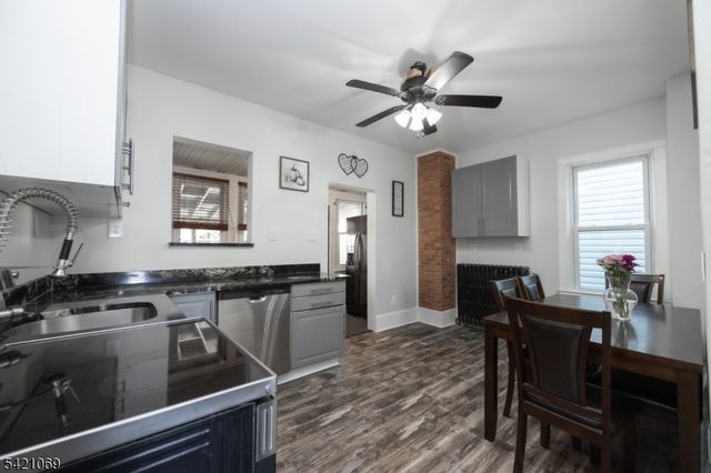 82 Evelyn Ave, Phillipsburg Town, NJ 08865