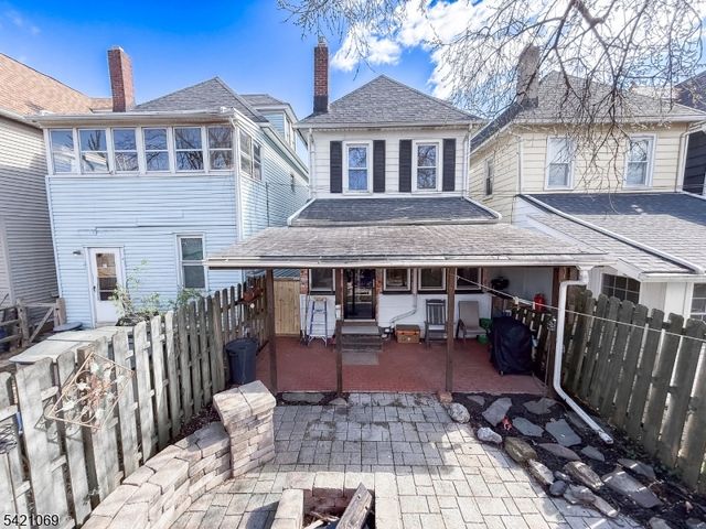 82 Evelyn Ave, Phillipsburg Town, NJ 08865