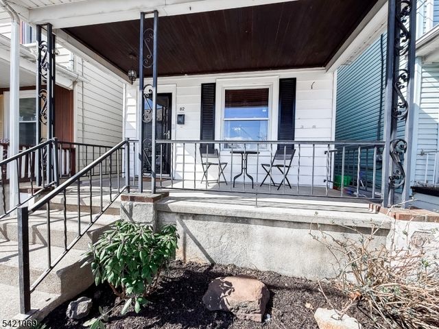 82 Evelyn Ave, Phillipsburg Town, NJ 08865
