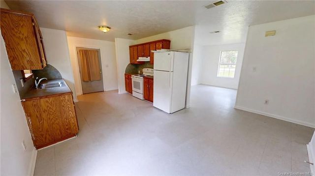 1112 Pinder Lane, Dequincy, LA 70633