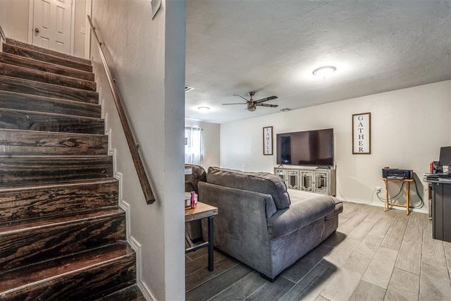 3105 N Viewpoint Drive, Midwest City, OK 73110