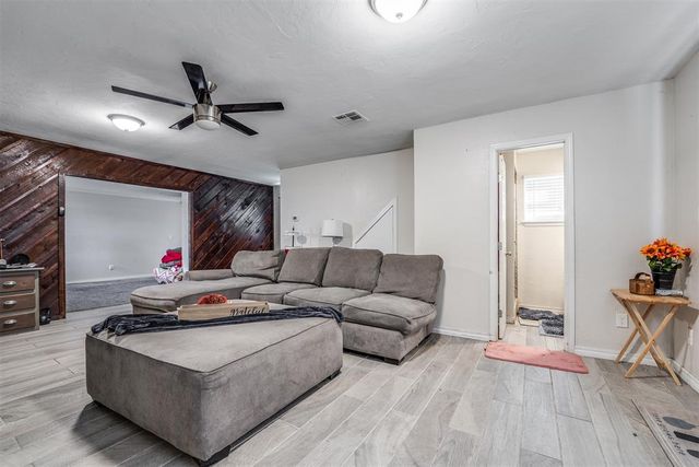 3105 N Viewpoint Drive, Midwest City, OK 73110