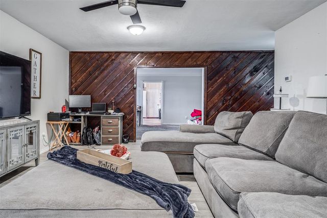 3105 N Viewpoint Drive, Midwest City, OK 73110