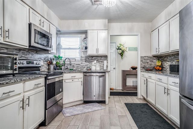 3105 N Viewpoint Drive, Midwest City, OK 73110