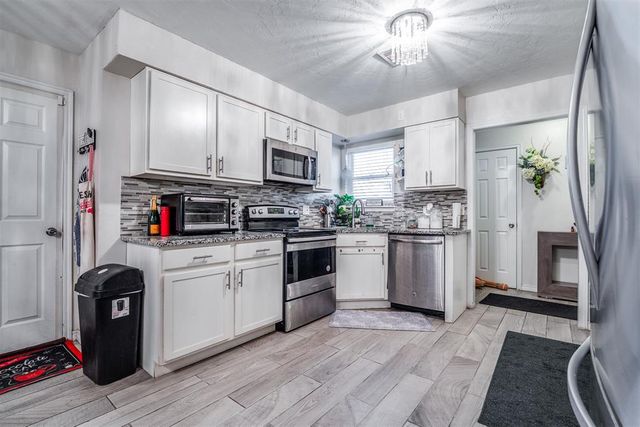 3105 N Viewpoint Drive, Midwest City, OK 73110