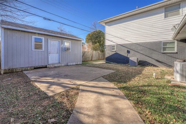3105 N Viewpoint Drive, Midwest City, OK 73110