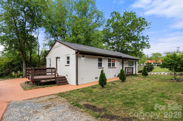 2123 Pinedell Avenue, Monroe, NC 28110