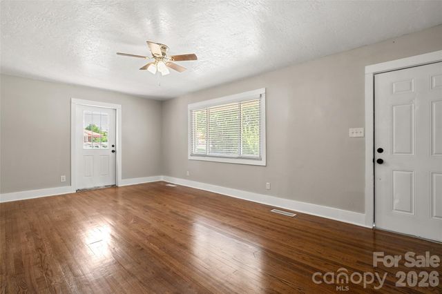 2123 Pinedell Avenue, Monroe, NC 28110