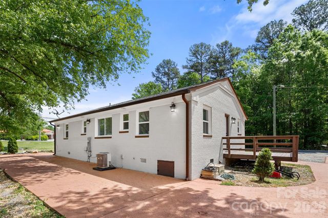 2123 Pinedell Avenue, Monroe, NC 28110