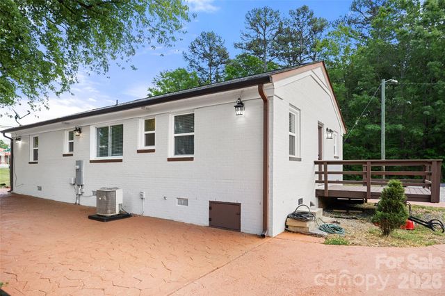 2123 Pinedell Avenue, Monroe, NC 28110