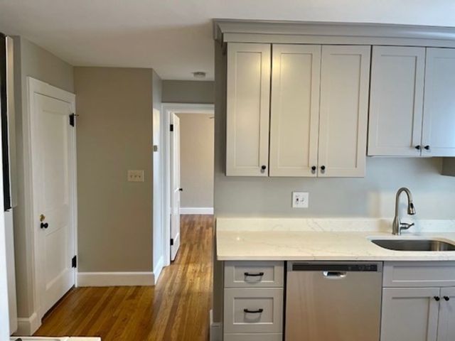 16 Farrell Street 1-Right, Quincy, MA 02169