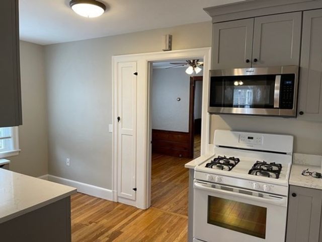 16 Farrell Street 1-Right, Quincy, MA 02169