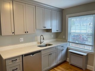 16 Farrell Street 1-Right, Quincy, MA 02169