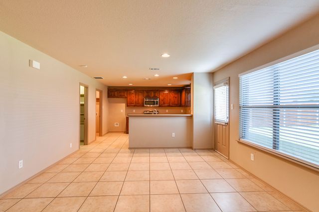 6652 Friendsway Drive, Fort Worth, TX 76137
