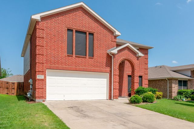6652 Friendsway Drive, Fort Worth, TX 76137