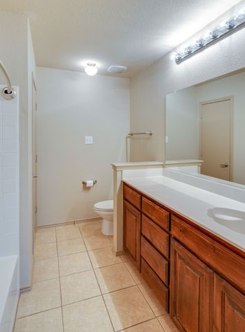 6652 Friendsway Drive, Fort Worth, TX 76137