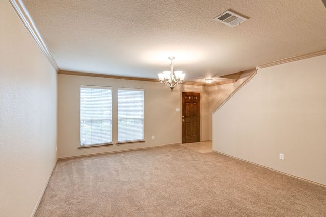 6652 Friendsway Drive, Fort Worth, TX 76137