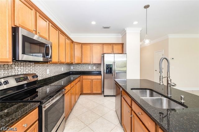 9302 Via San Giovani ST, Fort Myers, FL 33905