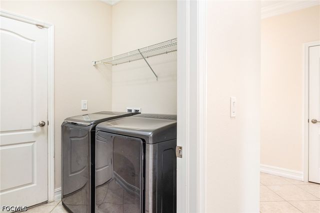 9302 Via San Giovani ST, Fort Myers, FL 33905