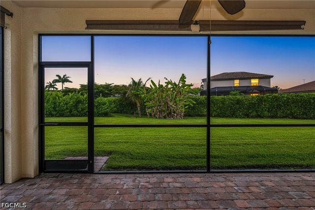 9302 Via San Giovani ST, Fort Myers, FL 33905