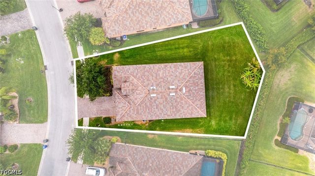 9302 Via San Giovani ST, Fort Myers, FL 33905