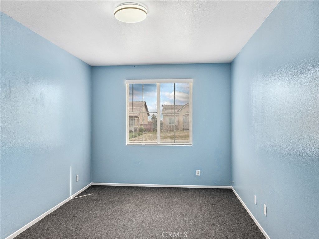 Image 24 of property listing at 14400 Jeremiah, Adelanto, CA 92301