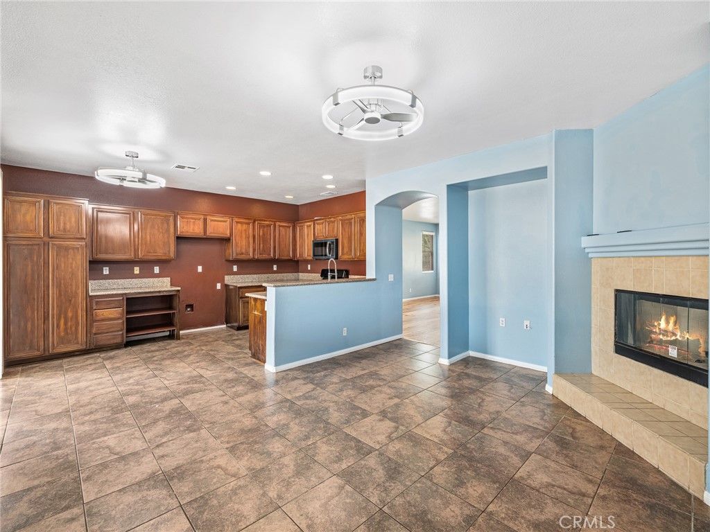 Image 8 of property listing at 14400 Jeremiah, Adelanto, CA 92301