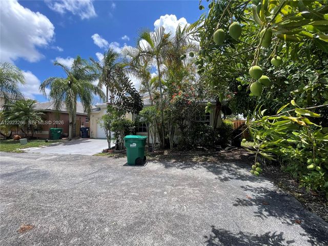 12360 SW 145th St, Miami, FL 33186