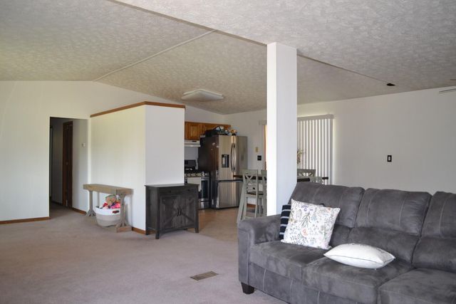 846 Aspen Road 846 Aspen Road, New Carlisle, OH 45344