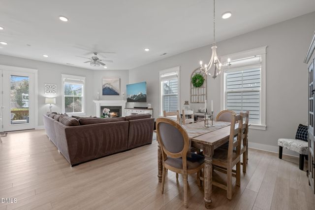 117 Acorn Crossing Road, Holly Springs, NC 27539