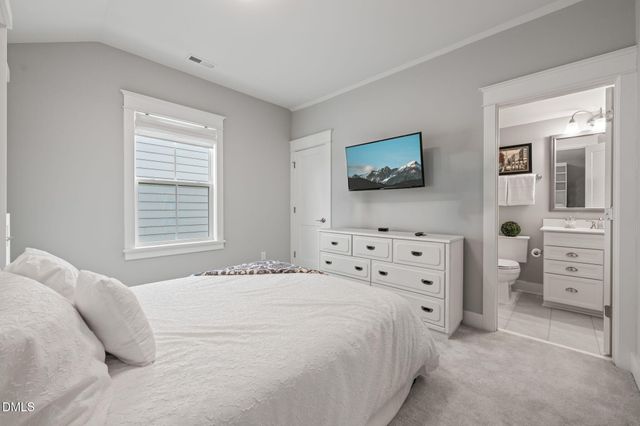 117 Acorn Crossing Road, Holly Springs, NC 27539