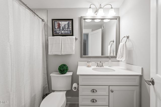 117 Acorn Crossing Road, Holly Springs, NC 27539