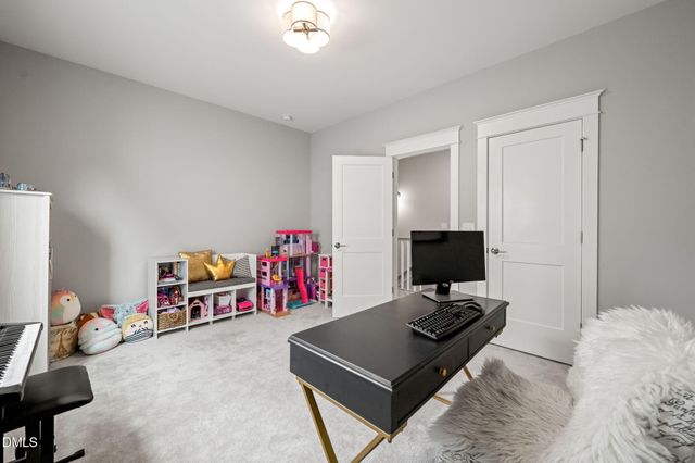 117 Acorn Crossing Road, Holly Springs, NC 27539