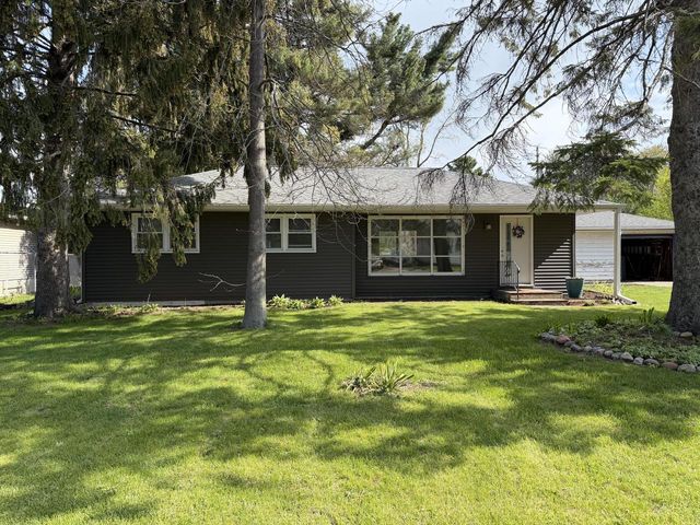 404 8th STREET, Kenosha, WI 53140