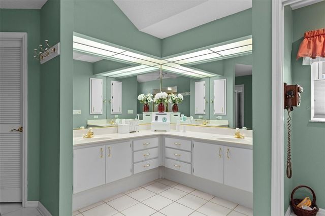 13 CUPANIA COURT, Homosassa, FL 34446