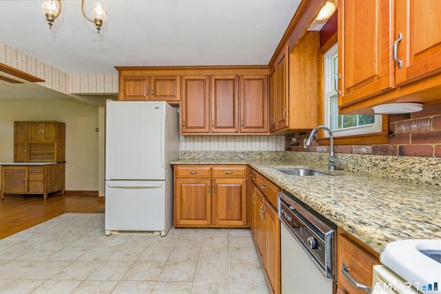 116 Morris Hubbard Road, Haddam, CT 06441