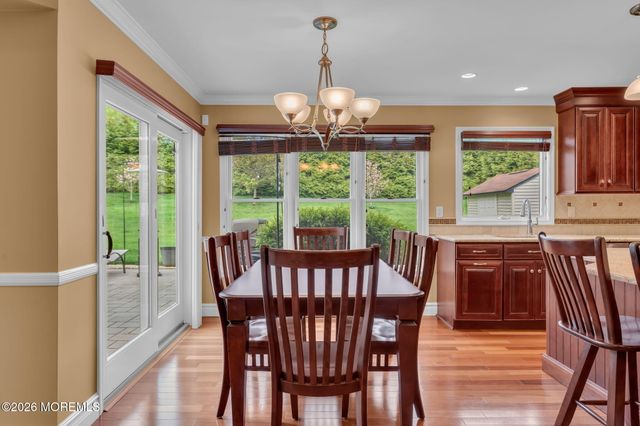 62 Knox Lane, Manalapan, NJ 07726