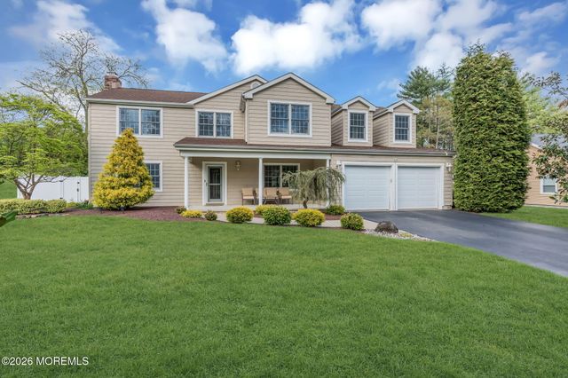 62 Knox Lane, Manalapan, NJ 07726