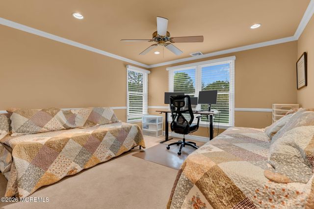 62 Knox Lane, Manalapan, NJ 07726