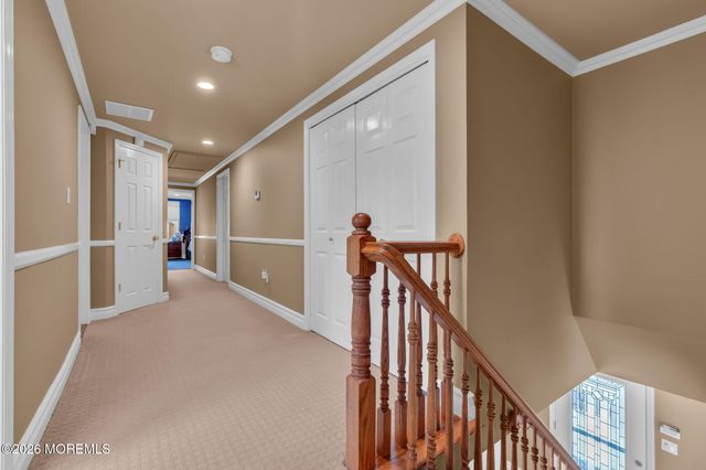 62 Knox Lane, Manalapan, NJ 07726