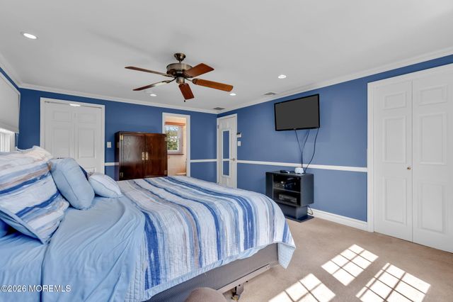 62 Knox Lane, Manalapan, NJ 07726