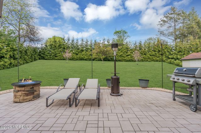 62 Knox Lane, Manalapan, NJ 07726