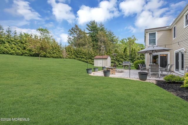 62 Knox Lane, Manalapan, NJ 07726
