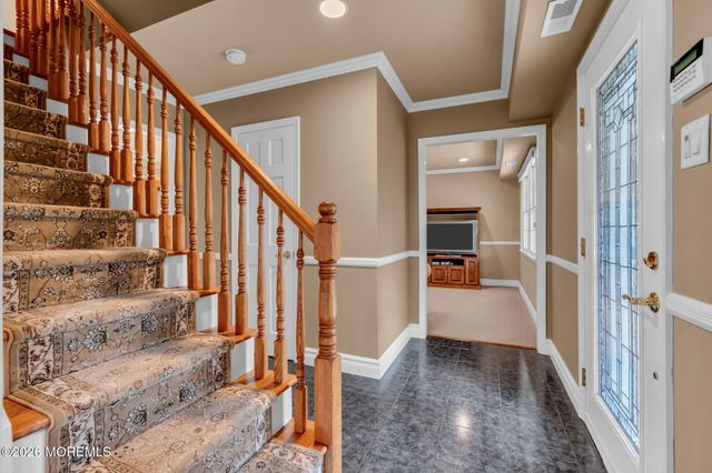 62 Knox Lane, Manalapan, NJ 07726