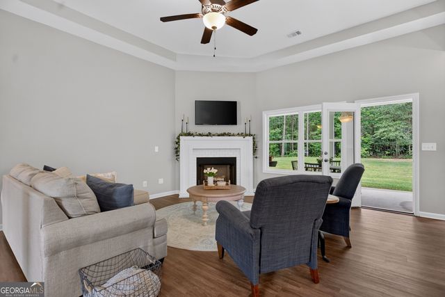 200 Fenwick Farms Drive, Lagrange, GA 30241