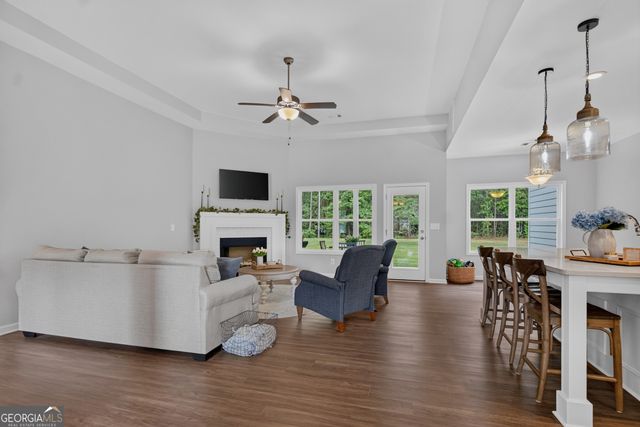 200 Fenwick Farms Drive, Lagrange, GA 30241