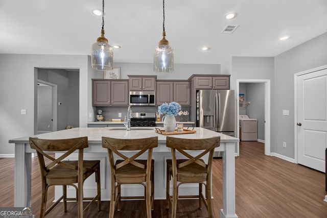 200 Fenwick Farms Drive, Lagrange, GA 30241