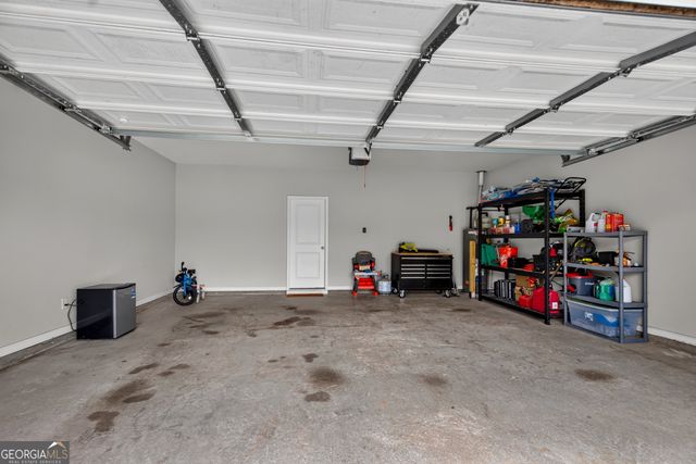 200 Fenwick Farms Drive, Lagrange, GA 30241