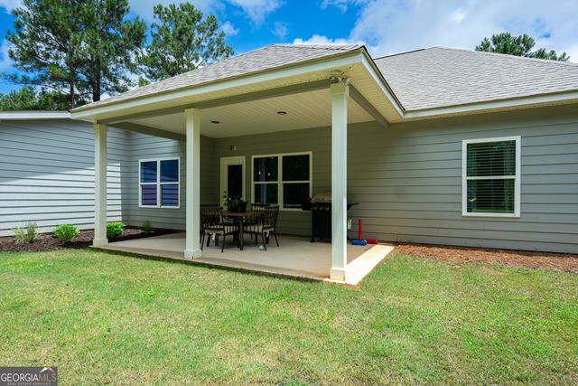 200 Fenwick Farms Drive, Lagrange, GA 30241